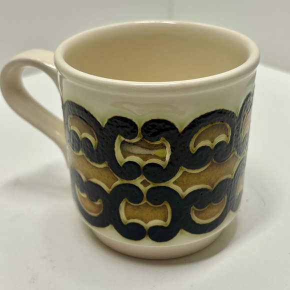 Vintage Biltons England glazed stoneware mug with retro brown and gold pattern - Picture 1 of 7